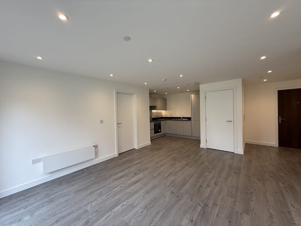 Apartment B003