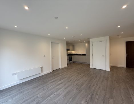 Apartment B003