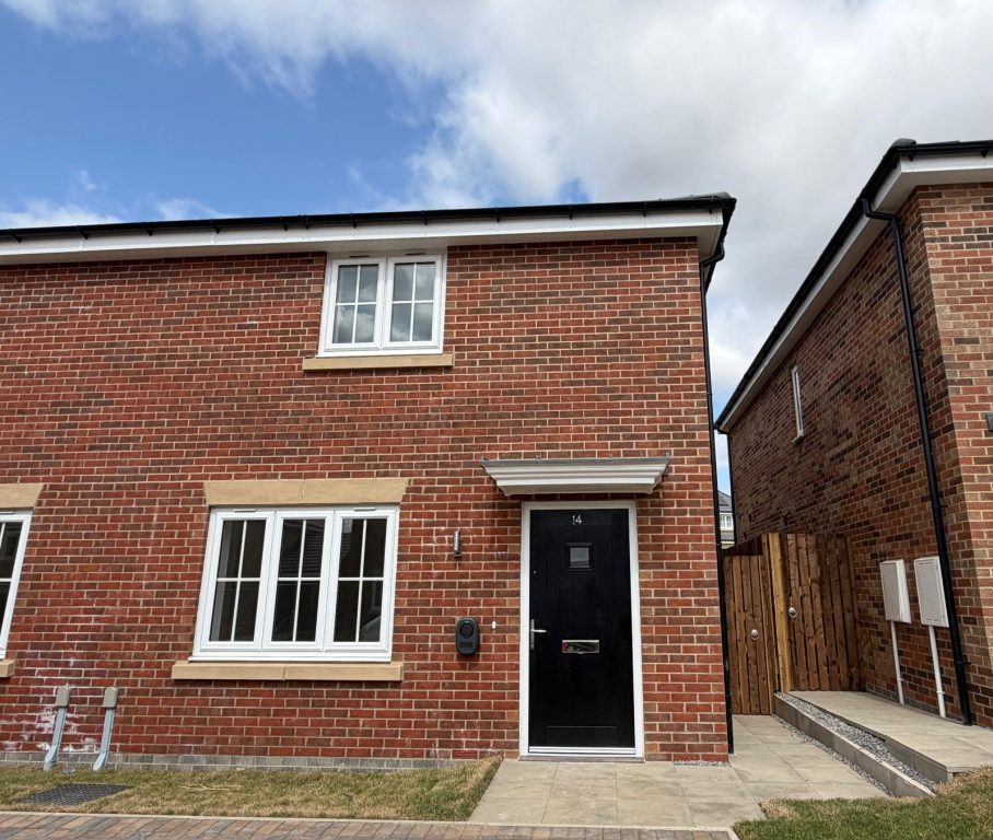 14 Blackthorn Way