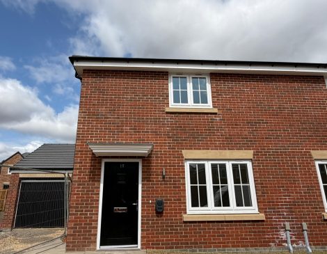 16 Blackthorn Way