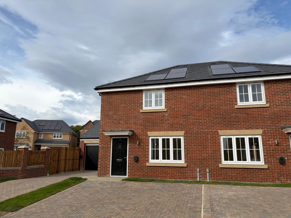 16 Blackthorn Way