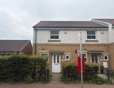 25 Railway Close